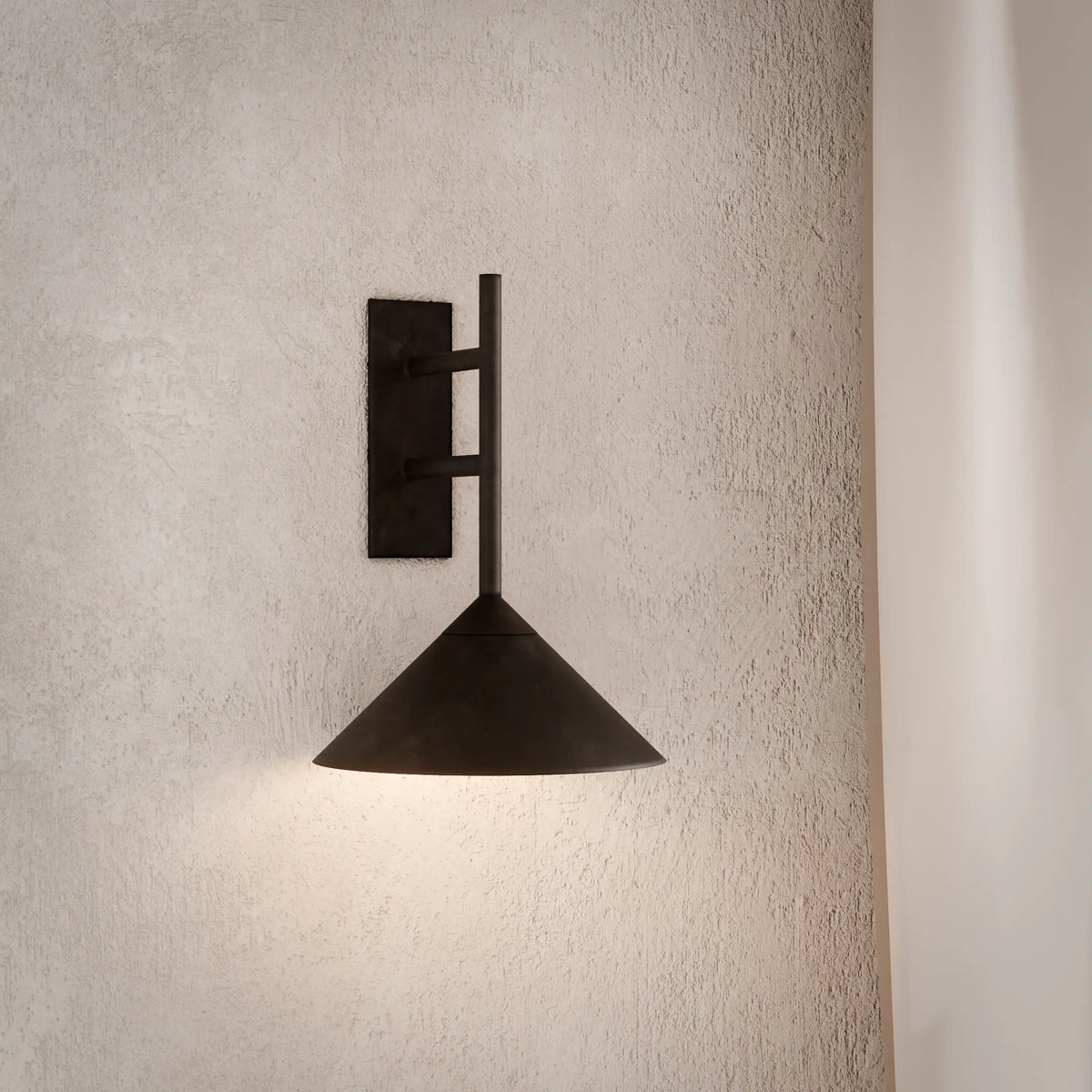 Pillar Wall Light