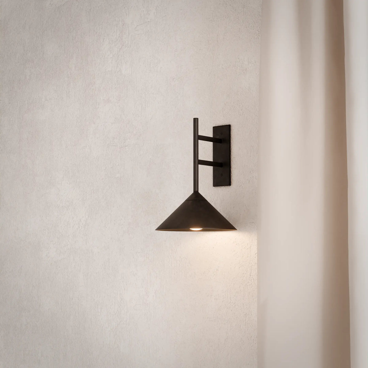 Pillar Wall Light