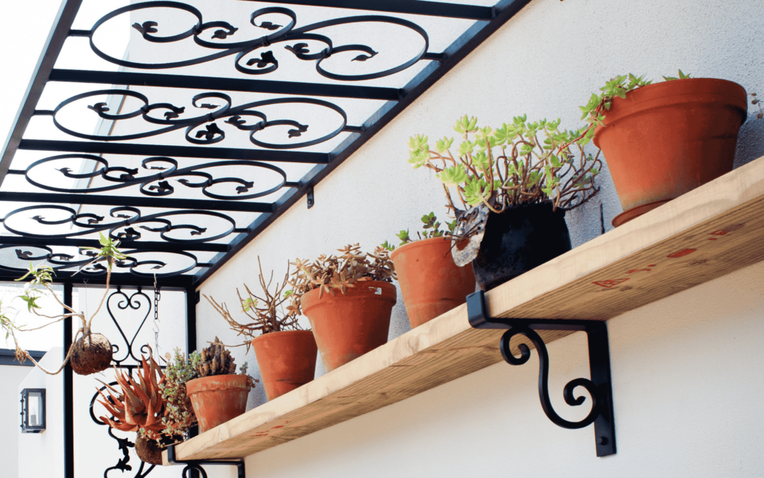 Wrought Iron Garden Décor Ideas
