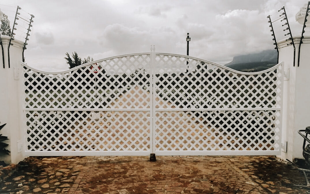 10 Popular Wrought Iron Gate Designs