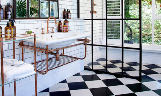 wrought iron bathroom pieces